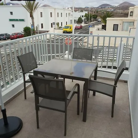 Gracioseros 118 & 202 公寓 *